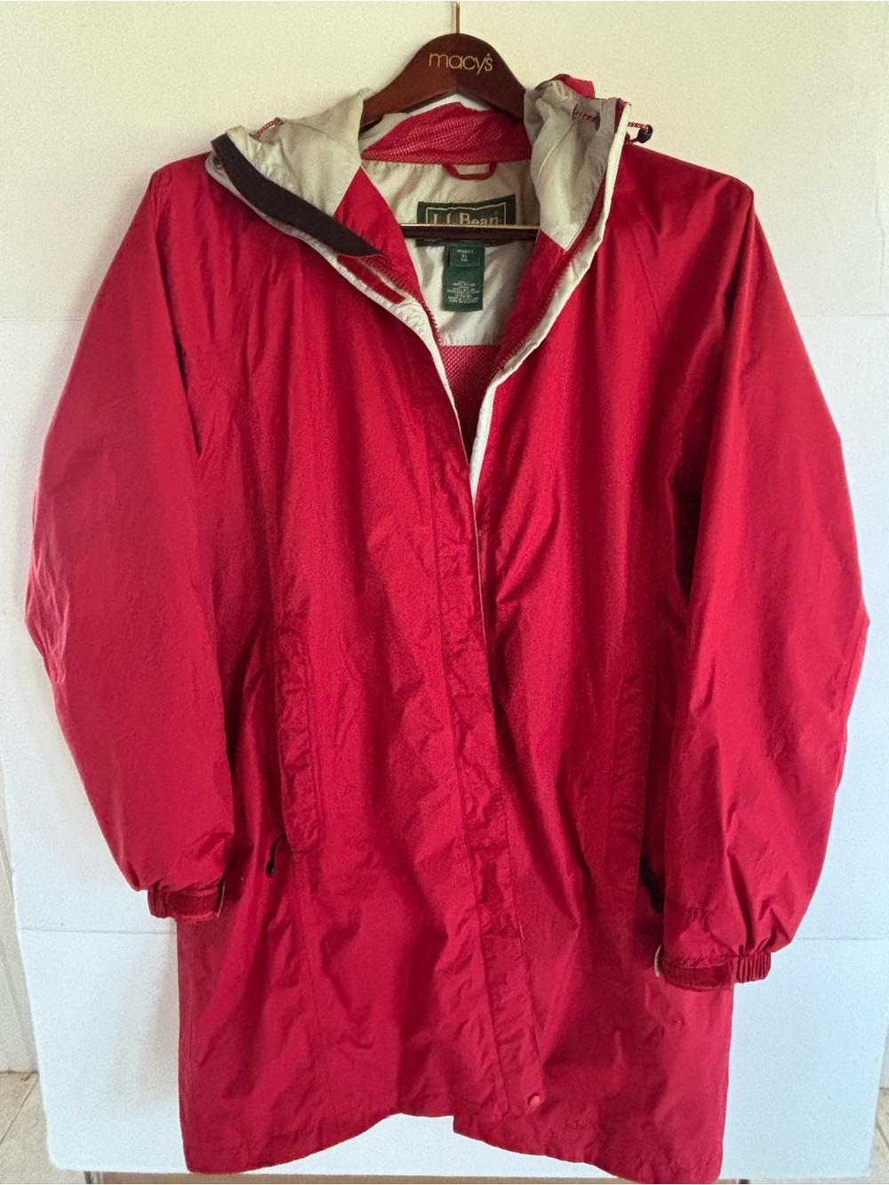 L.L.Bean Red Long Rain Coat Hooded Full Zip Pockets Women’s XL